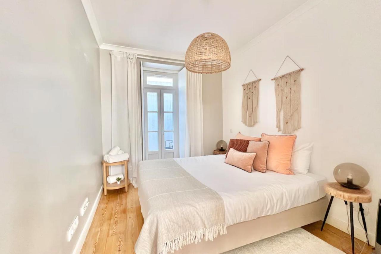 Vila Rosario 3 Studios With Patio By Homeful Homes Lisboa Dış mekan fotoğraf